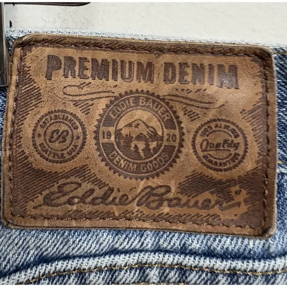 Eddie Bauer Men’s Jeans 36x36 Loose‎ Fit Straight Leg Light Wash Denim